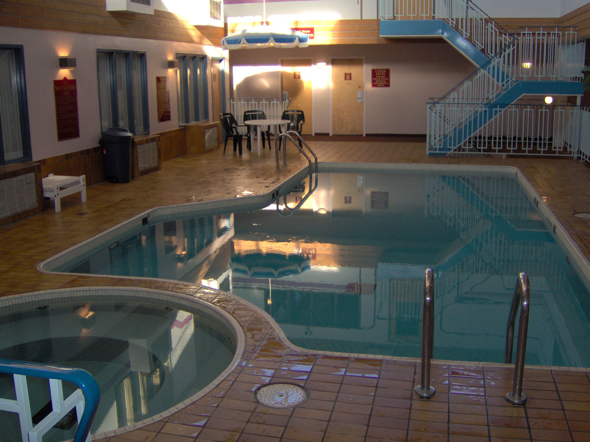 Flamingo Hotel Medicine Hat Exterior foto